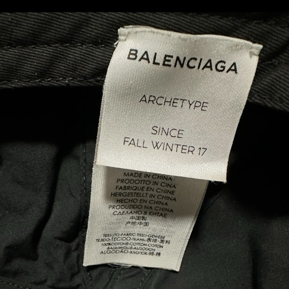 Balenciaga Cap - Picture 6 of 6